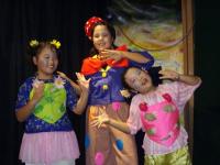 Three chorus gals (Aozora, Risako, Mayuko)