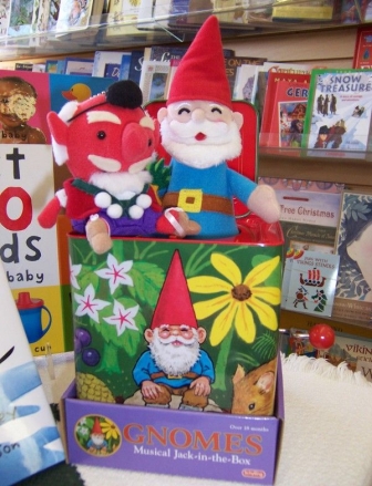 With my gnome-in-the-box pal!